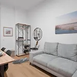 Haus Ysenburg - In Zentraler Lage - Kostenfreies Parken In Der Naehe - Sehr Gute Anbindung An Oeffentliche Verkehrsmittel 公寓 卡塞尔