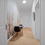 Haus Ysenburg - In Zentraler Lage - Kostenfreies Parken In Der Naehe - Sehr Gute Anbindung An Oeffentliche Verkehrsmittel 公寓 卡塞尔