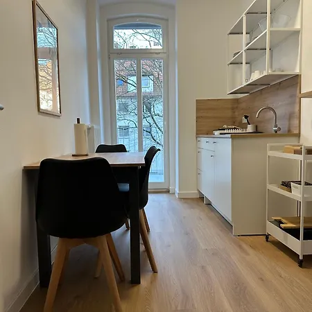 Haus Ysenburg - In Zentraler Lage - Kostenfreies Parken In Der Naehe Kassel