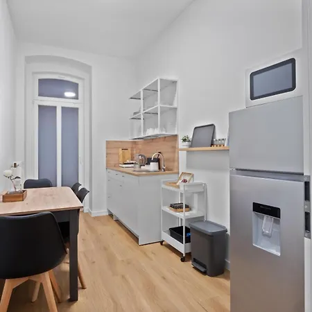 Neueroeffnung - Haus Ysenburg - In Zentraler Lage 公寓 卡塞尔