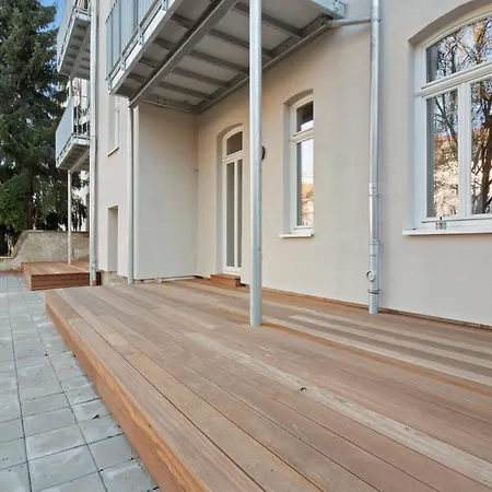Haus Ysenburg - In Zentraler Lage - Kostenfreies Parken In Der Naehe - Sehr Gute Anbindung An Oeffentliche Verkehrsmittel